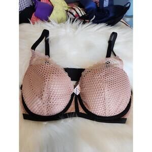 Victoria's Secret plunge bra- 34D